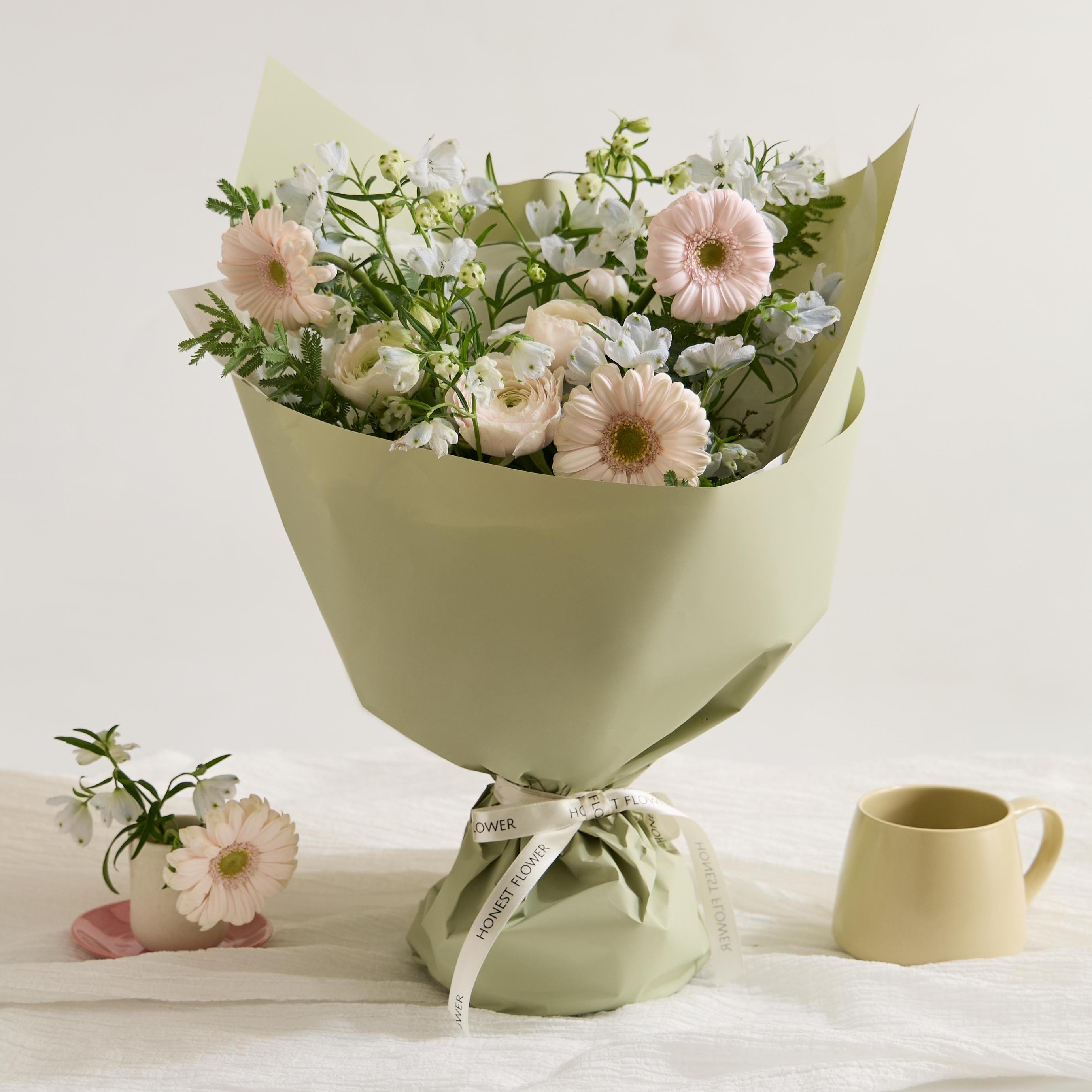 [플로픽] 파스텔 세실리아 믹스 (S/L/꽃다발) 생화꽃다발 제철꽃믹스 졸업식꽃다발 생일선물 꽃시장 꽃정기구독 온라인 꽃배송 셀프돌상 촬영