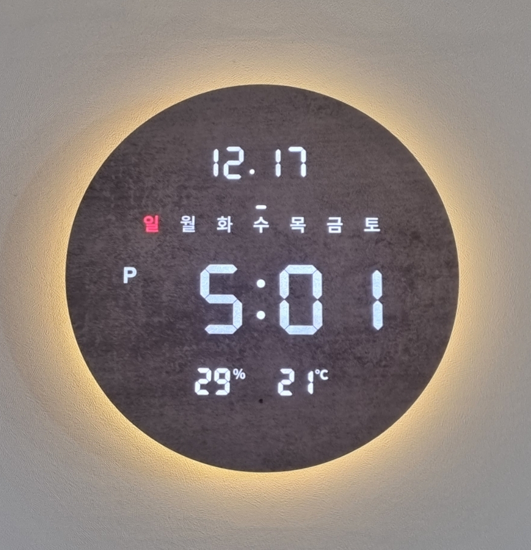 플라이토 백라이트 LED 벽시계 디지털 전자 거실 벽걸이 온습도 와이파이 터닝 플랫19cm