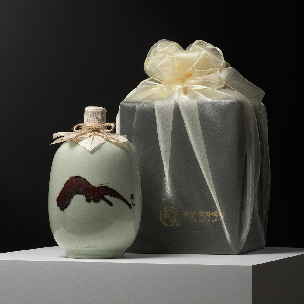 [철화백자 산] 안동소주 40도 고급 전통주 1000ml / 명절 이바지 도자기 증류주 선물 - 상품 이미지