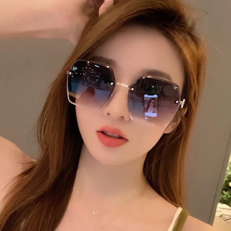 여성용 자외선차단 그라데이션 얼굴작아보이는 무테 메인이미지스타일골드그라데이션자외선차단 - 상세 이미지 2