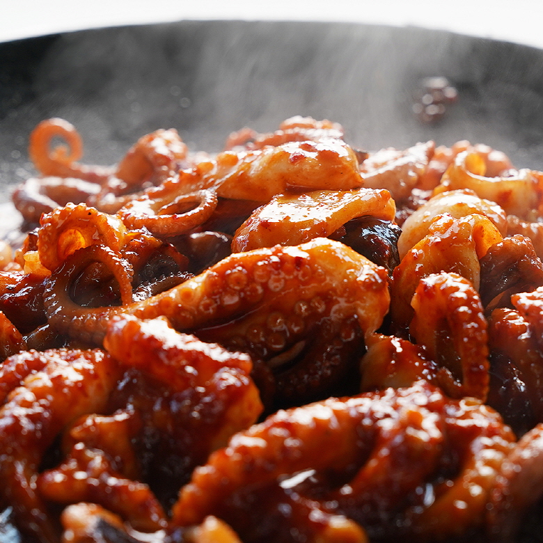 꽃미남 쭈꾸미 양념 쭈꾸미 볶음 캠핑 요리 밀키트 맛집 600g, 1개 - 상세 이미지 3