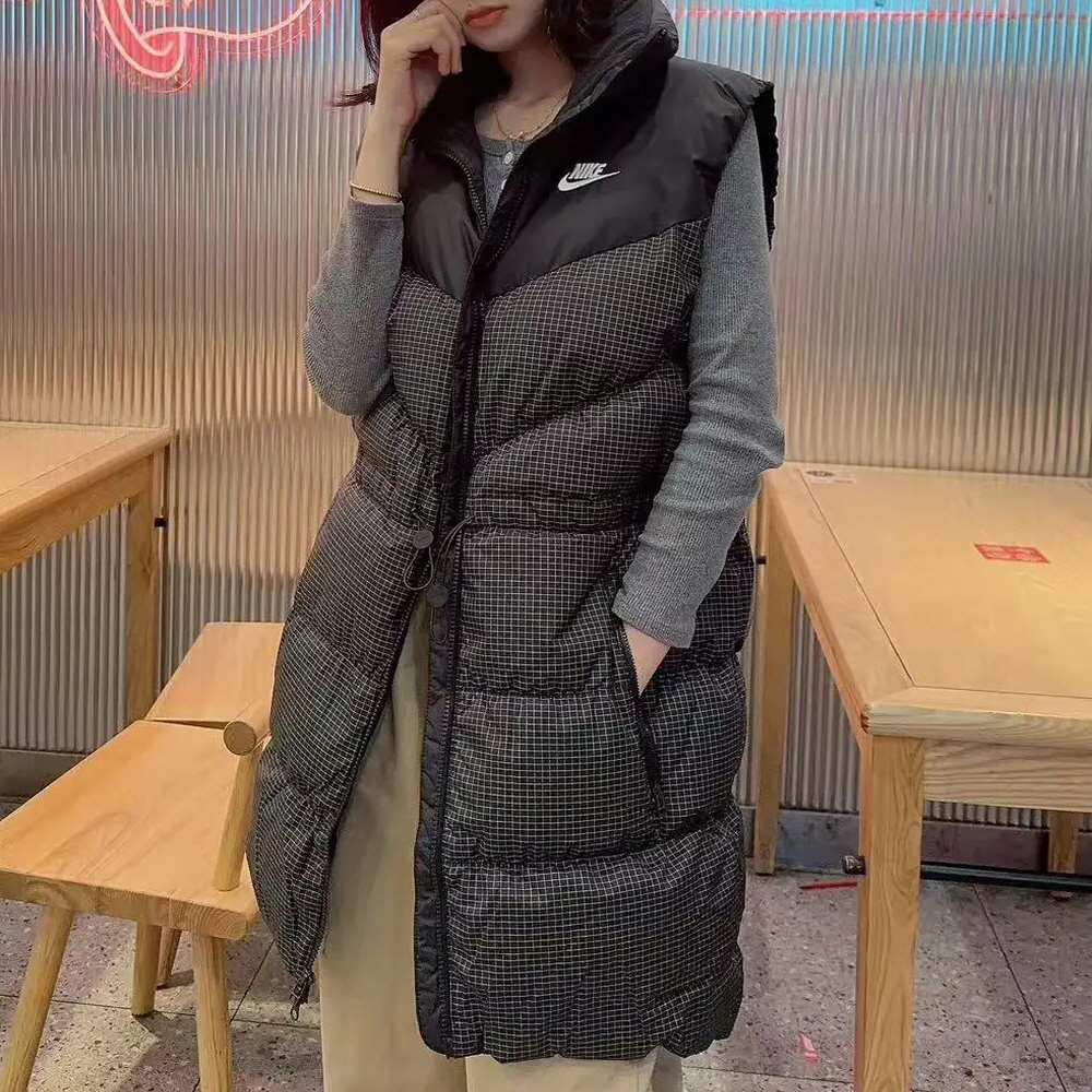 나이키 윈드푸퍼 써마 핏 루즈 덕다운 여성 조끼 롱 패딩 블랙 FN0031-010 - 상품 이미지