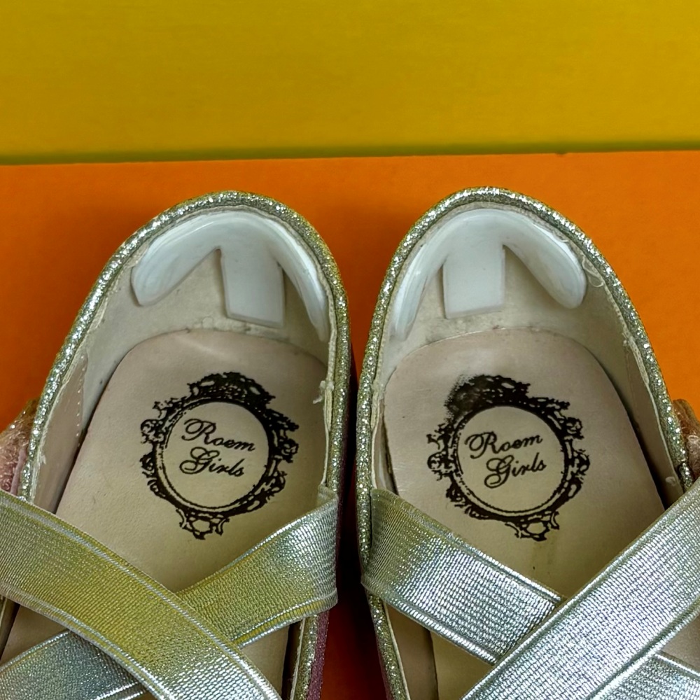 베이비배 아이뒤꿈치패드 구두 운동화 크록스 겨울 털 어그 키즈 신발 사이즈 줄이기