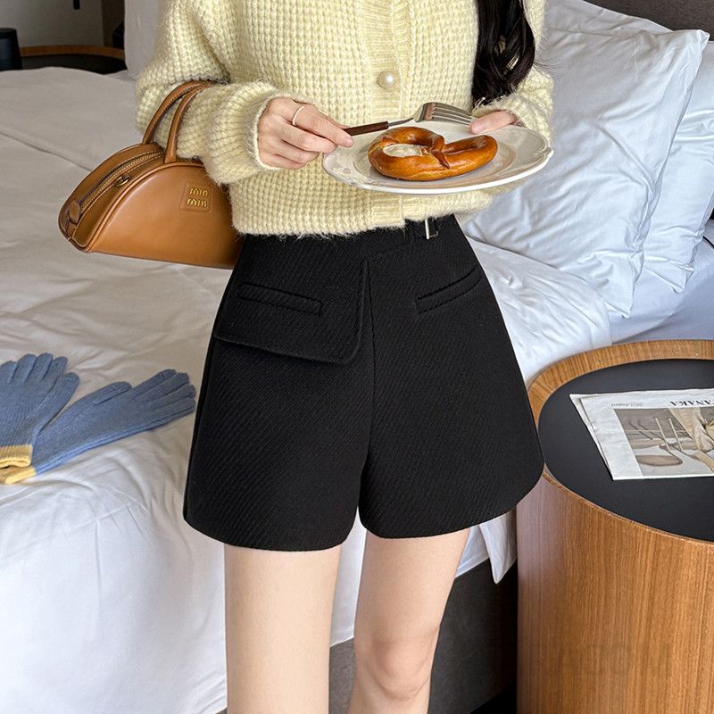 여성 하이웨스트 비대칭 핀턱 모직 반바지 숏팬츠 A라인 와이드 핏 오피스룩 데일리룩 겨울 - 상세 이미지 2