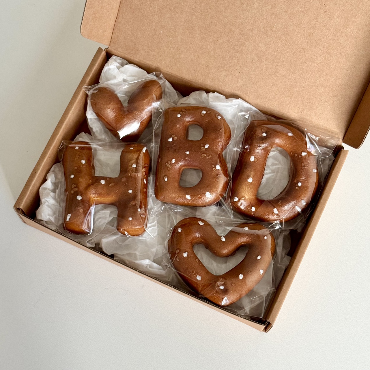 브레첼 레터링 박스 (1:1 맞춤 주문 제작 상품) 슈파스디저트 프레첼 빵선물