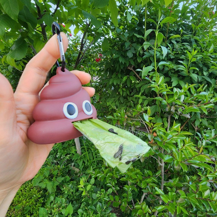 똥모양 강아지 산책용품 배변봉투 포함 - 상품 이미지