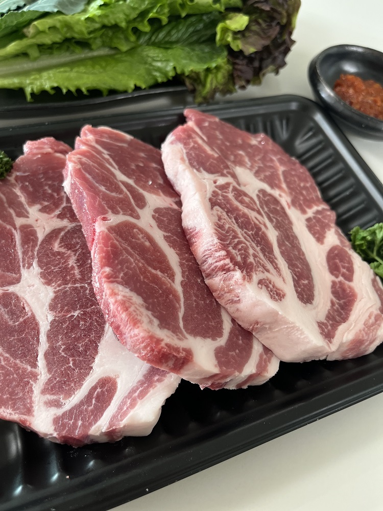 한돈 유황 돼지 목살 구이용 1kg (1cm,2cm,칼집 목살) 이미지 6