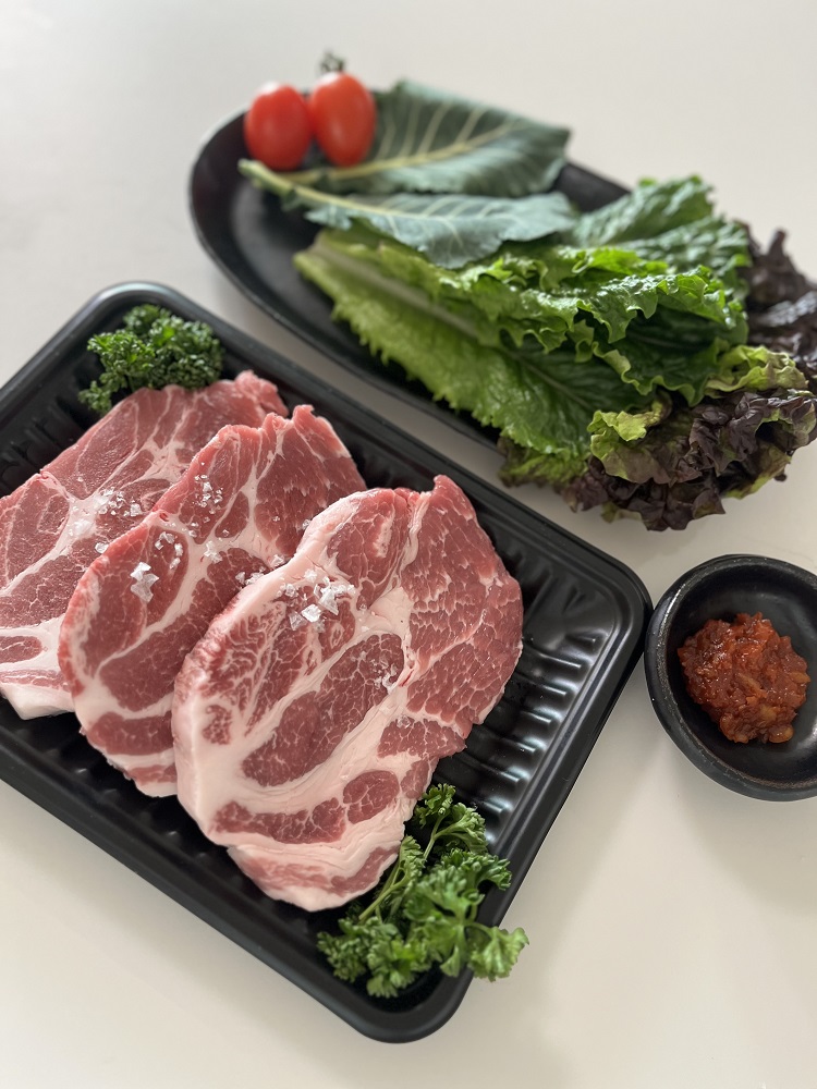한돈 유황 돼지 목살 구이용 1kg (1cm,2cm,칼집 목살) - 상세 이미지 4