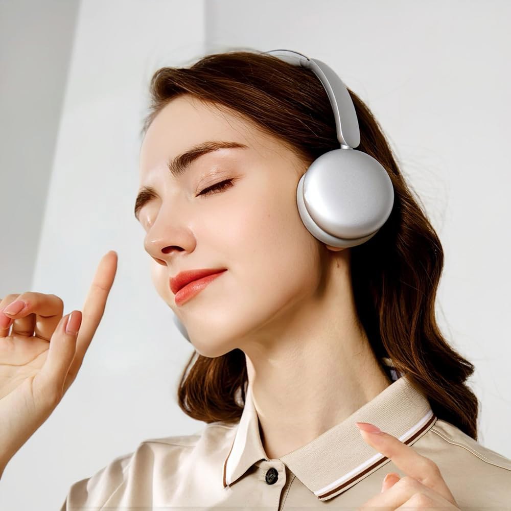ILOCKZONE LC70 소형 무선 온이어 헤드폰 u2013 경량 실버 헤드폰, USB-C 충전, 향상된 베이스 기술, 하이브리드 액티브 노이즈 캔슬링 기능을 갖춘 60H 배터리 - 상세 이미지 2
