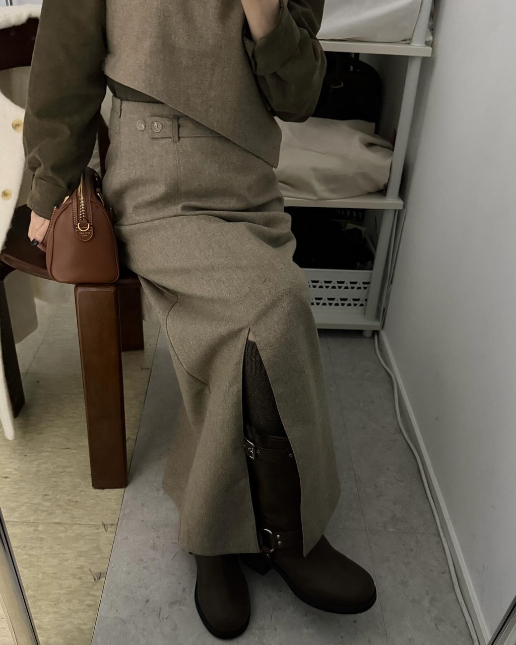 솝트 여성 겨울 하이웨스트 울 H라인 트임 롱 스커트 제품 이미지