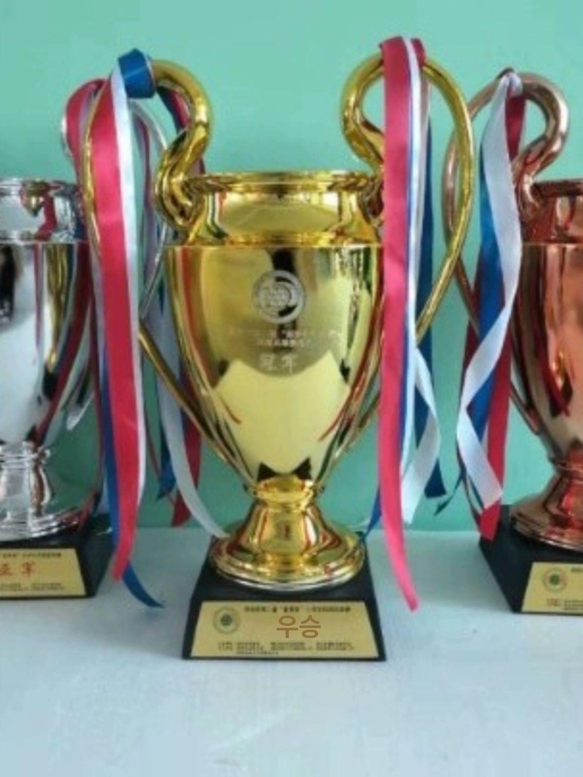 UEFA 챔스 트로피 우승컵 축구 빅이어 32cm 리본 포함 - 상세 이미지 2