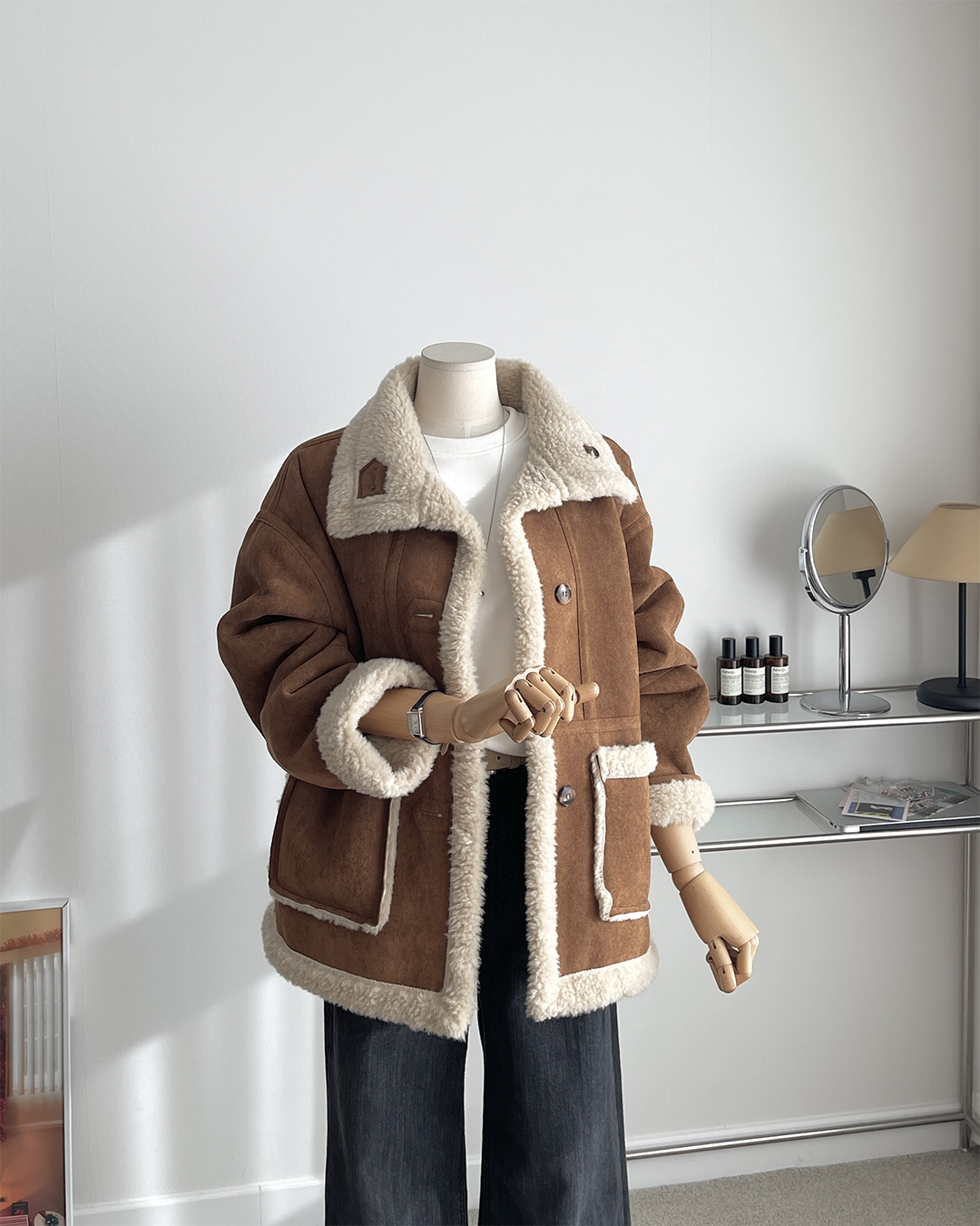 멜롯 리버시블 양면 무스탕 제품 이미지