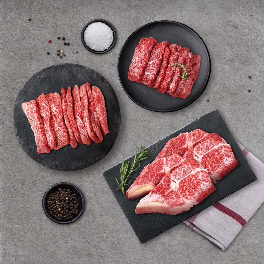 구이 선물세트 일등4호 암소한우 1등급[등심 + 갈비살 + 치마/업진살] 200g x 3팩 - 상품 이미지