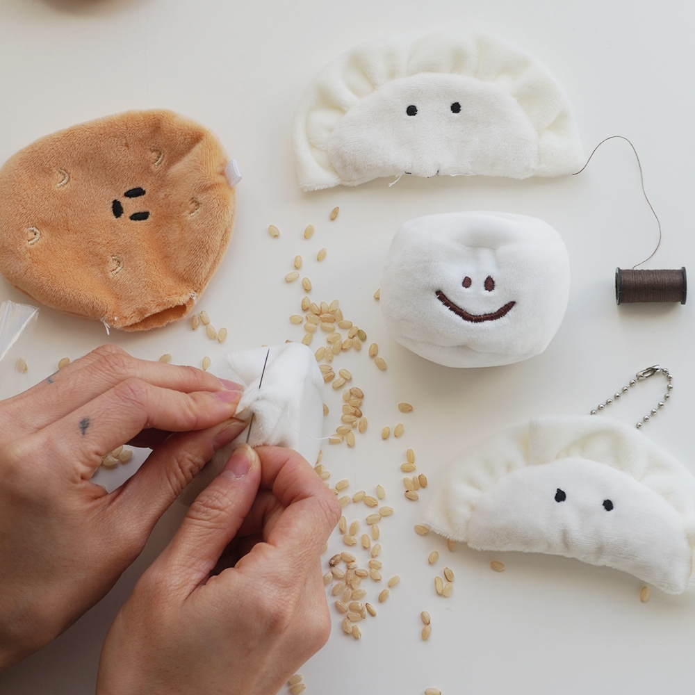 핫팩 인형 손난로 키링 만들기 DIY 재료 천연 곡물 현미 주머니 손날로 감자 만두 모찌 - 상품 이미지
