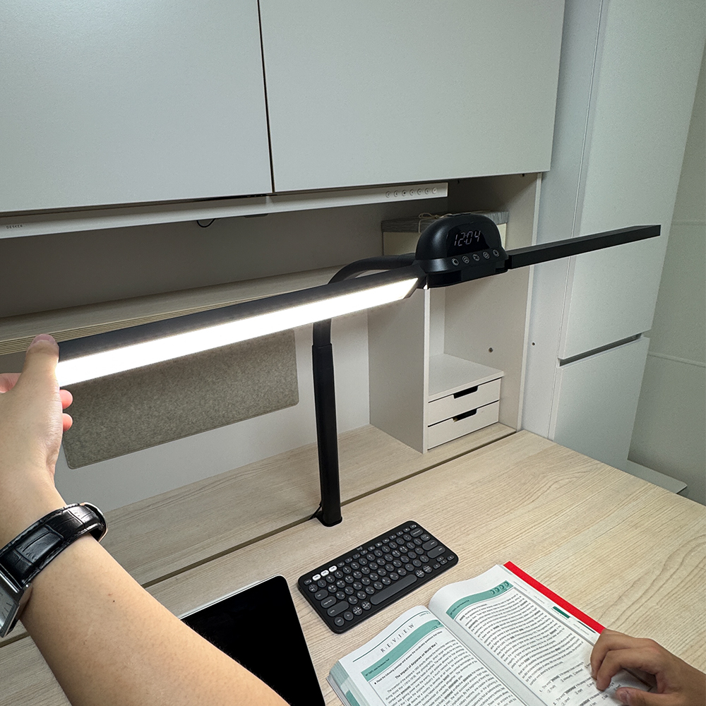900mm 울트라 LED 책상 스탠드 와이드 스텐드 리모컨 블랙 아이스터디 이미지 6