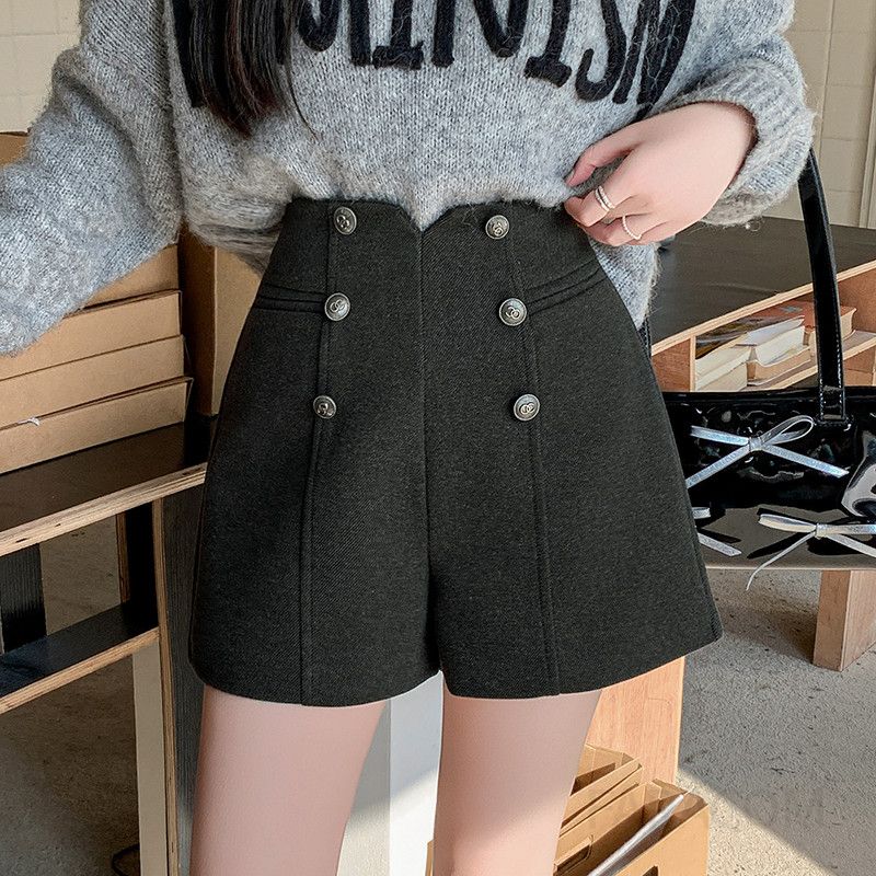 여성 미니멀리즘 데일리 클래식 모던 하이웨스트 와이드핏 모직 더블 버튼 뒷지퍼 반바지 숏팬츠 하의 - 상품 이미지