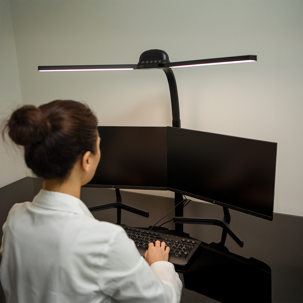 900mm 울트라 LED 책상 스탠드 와이드 스텐드 리모컨 블랙 아이스터디 - 상품 이미지
