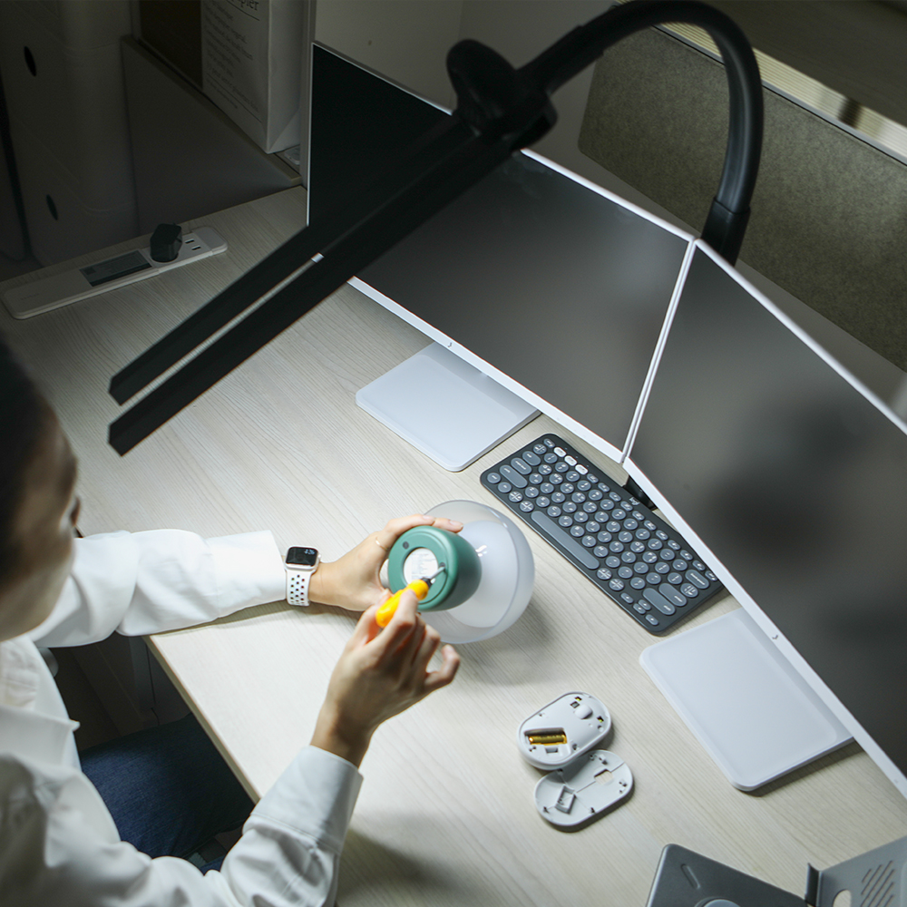 900mm 울트라 LED 책상 스탠드 와이드 스텐드 리모컨 블랙 아이스터디 - 상세 이미지 5