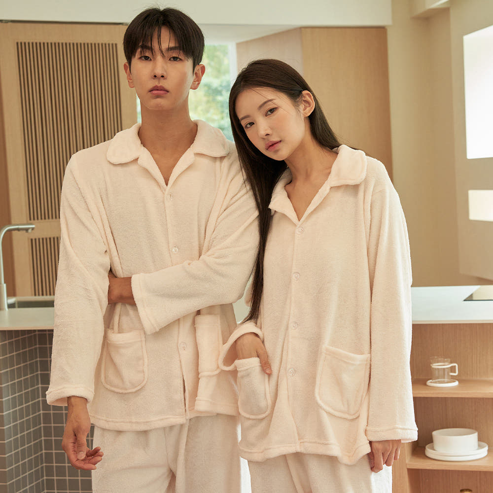 플러피 솔리드 윈터 커플 수면 잠옷 세트 홈웨어 가격 비교 DOSSY 플러피 솔리드 윈터 커플 수면 잠옷 세트 홈웨어