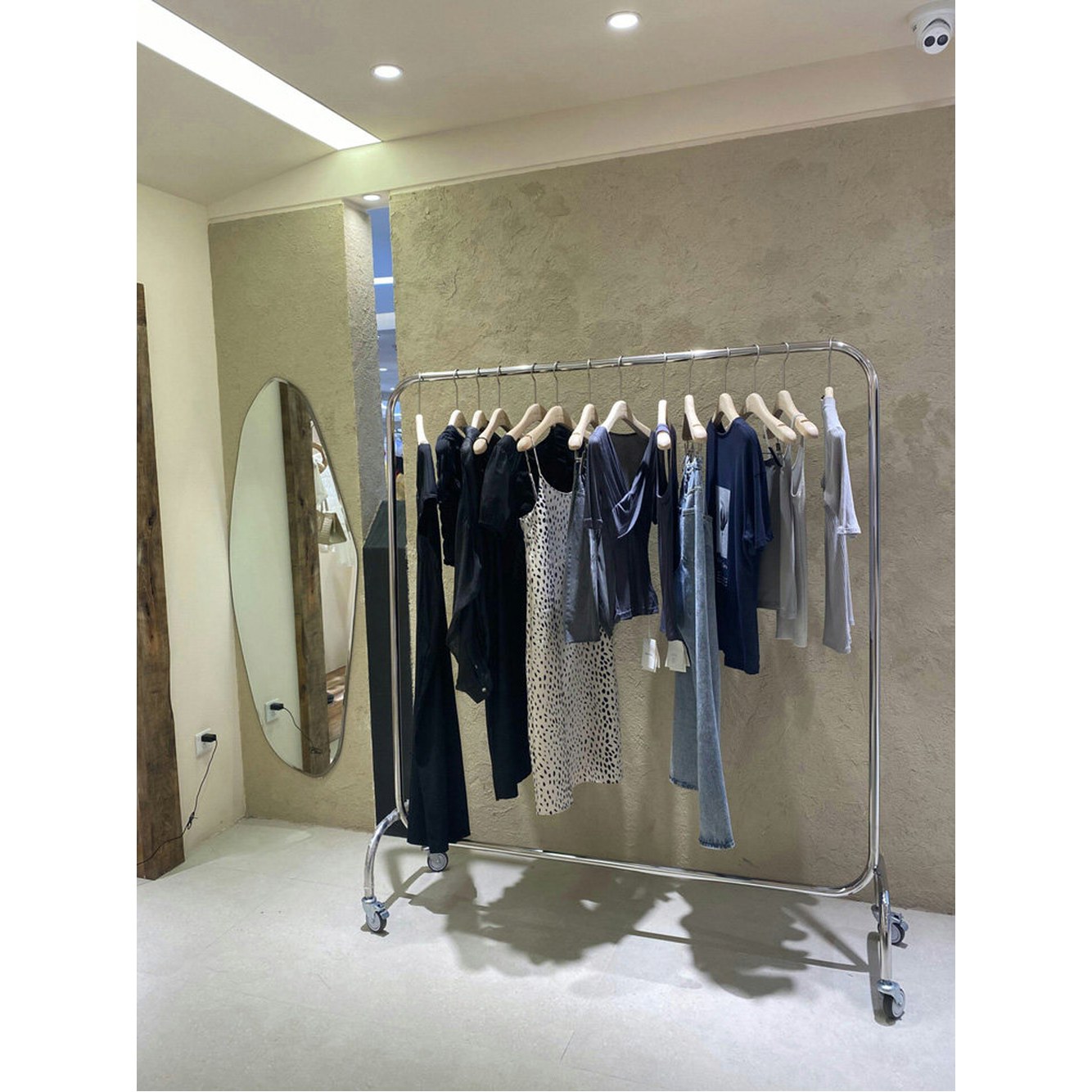 원룸 심플 이동식 스텐80x40x150cm 코트옷걸이 스텐 A타입 스탠딩 행거 대형 옷걸이 원목 드레스 모델 A타입 스텐80x40x150cm - 상세 이미지 2