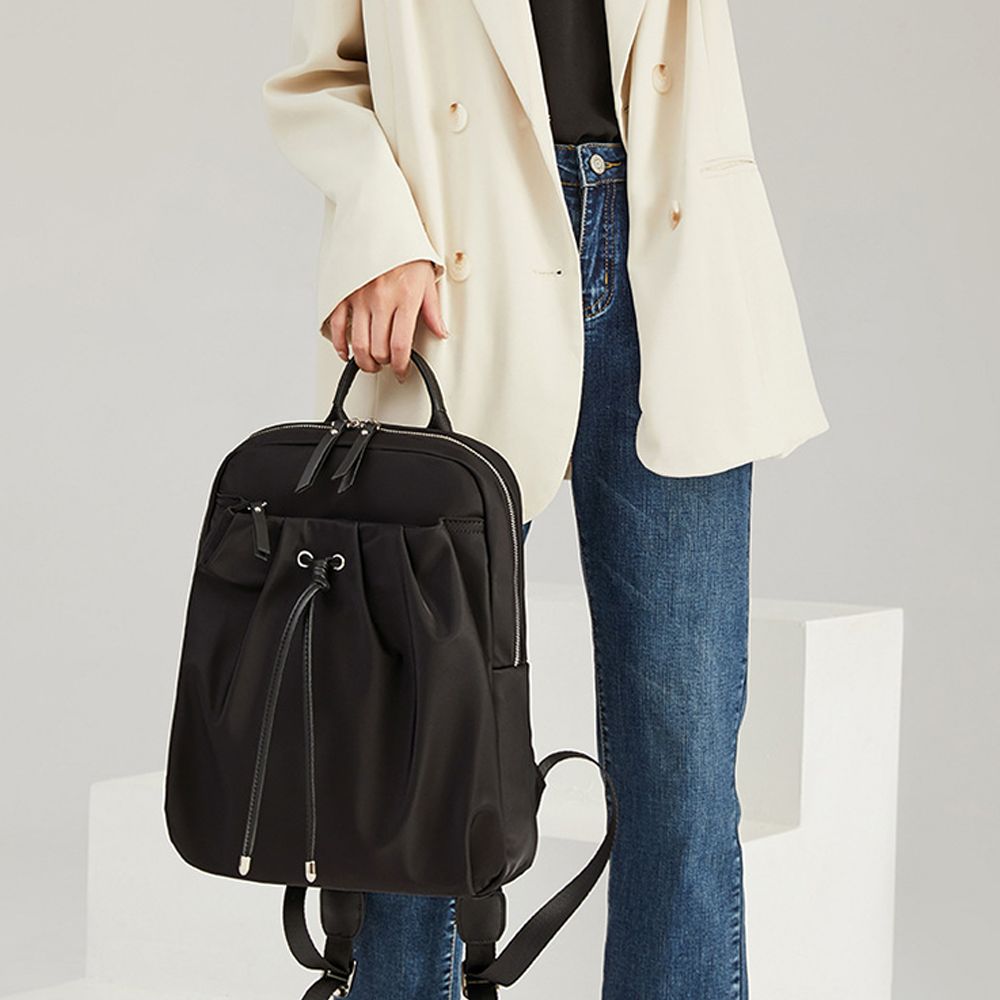 여성 백팩 데일리 대학생 직장인 여행용 가방