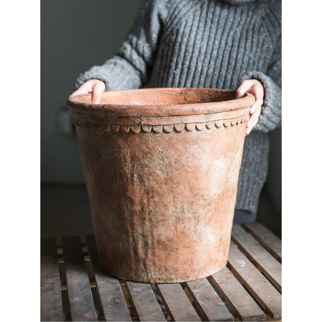 항아리 40CM 바닥에 27x23 토분 구멍 트럼펫 뚫려 텃밭 가드닝 큰화분 특대형 구멍이 베트남 트럼펫 바닥에 구멍이 뚫려 - 상세 이미지 2