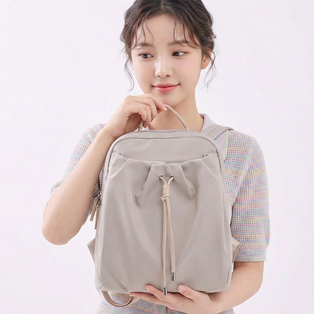 여성 백팩 데일리 대학생 직장인 여행용 가방