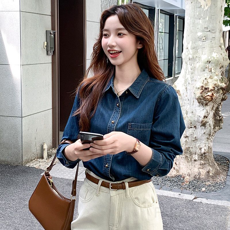 여성 캐주얼 스타일 오피스 슬림핏 트리아세테이트 베이직 긴팔 포켓 셔츠 블라우스 데일리 출근룩 무드 연출 아이템 - 상품 이미지