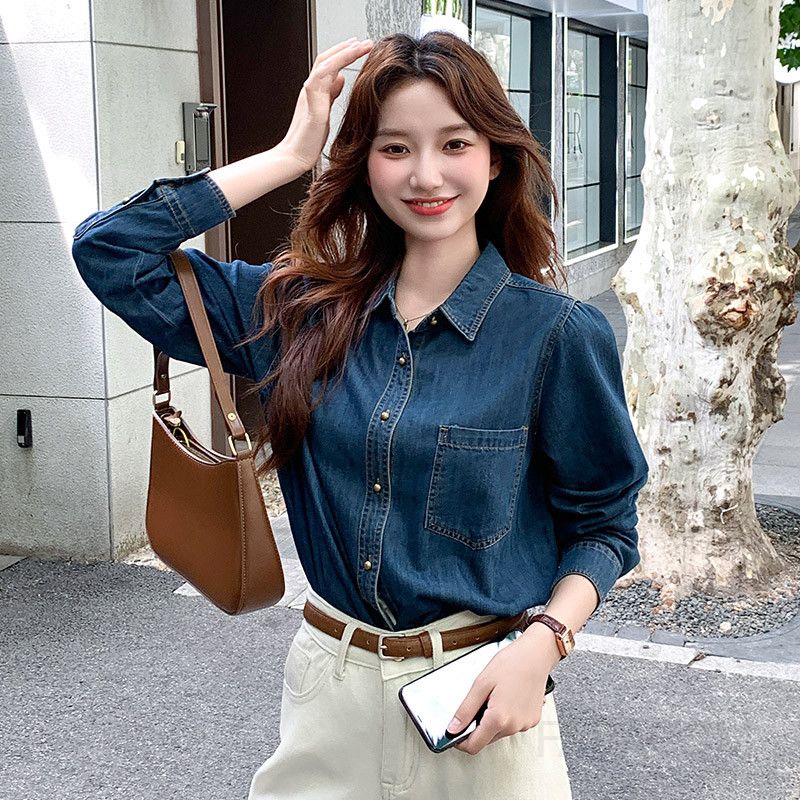 여성 캐주얼 스타일 오피스 슬림핏 트리아세테이트 베이직 긴팔 포켓 셔츠 블라우스 데일리 출근룩 무드 연출 아이템 - 상세 이미지 5