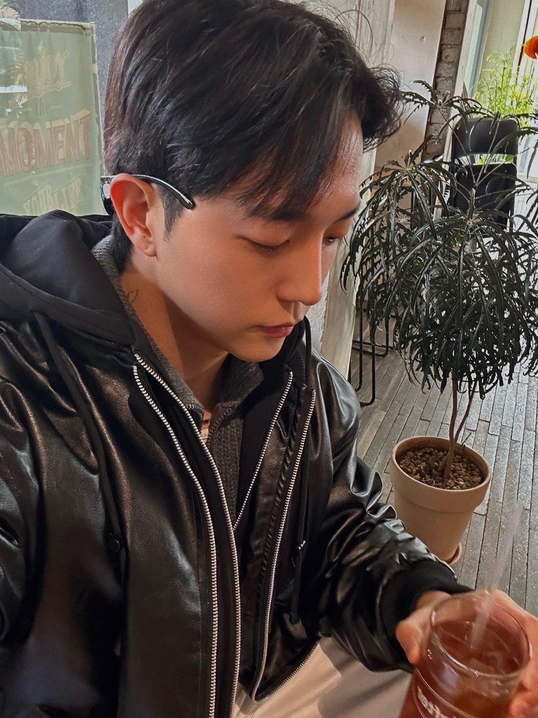 항공점퍼 레더패딩 후드항공점퍼 - 상세 이미지 3