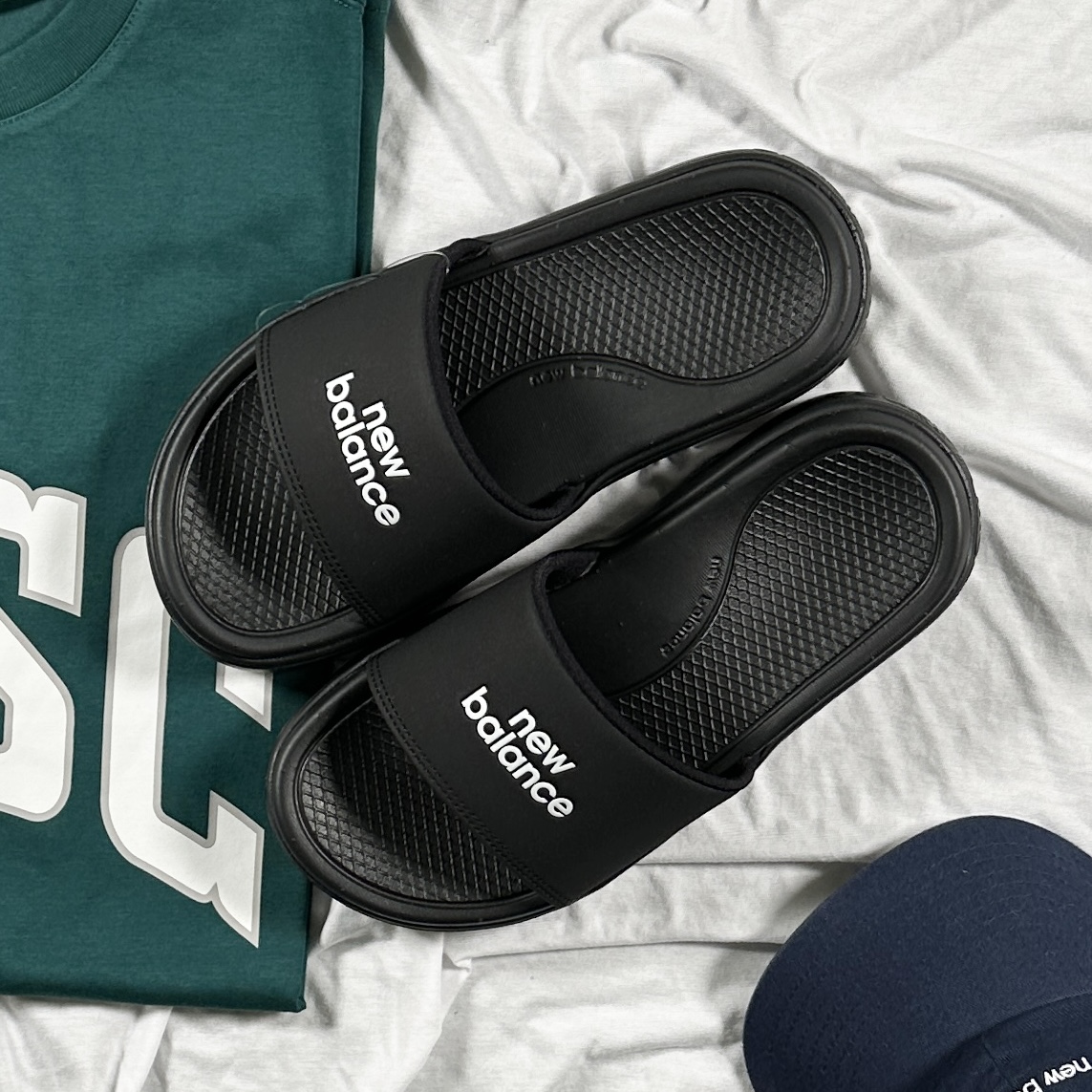 뉴발란스 슬리퍼 발편한 키높이 사무실 슬라이드 SD1301