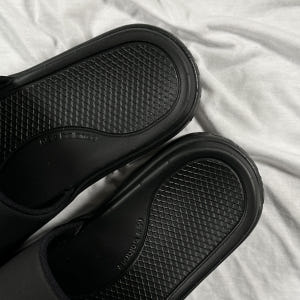 뉴발란스 슬리퍼 발편한 키높이 사무실 슬라이드 SD1301 솔직 후기 | 실사용자 리뷰 분석 - 상품 이미지 3