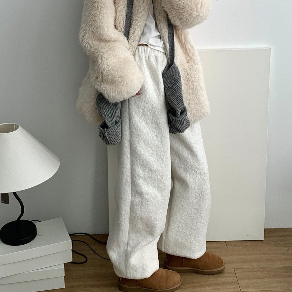 [일부당일] 아웃핏 콜리 팬츠 부클 뽀글이 밴딩 와이드 조거 (3c) 제품 이미지