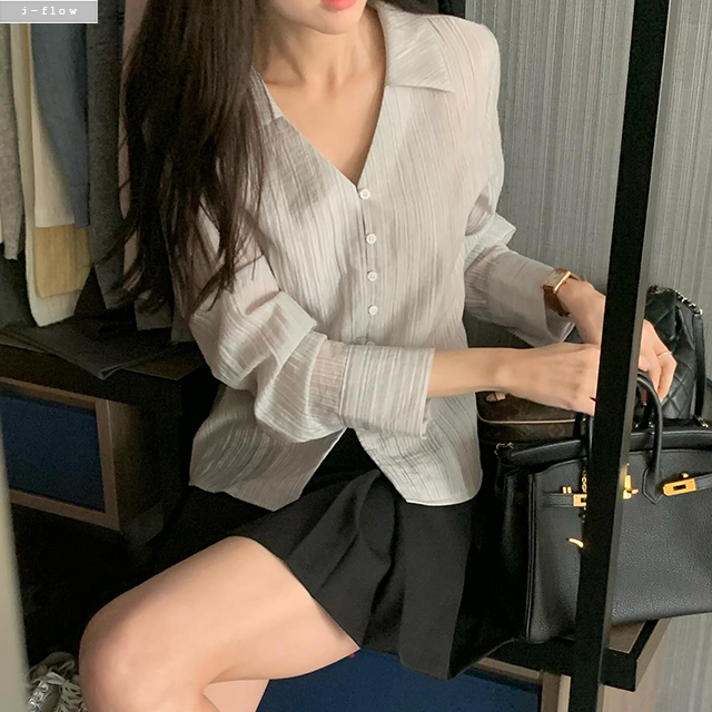 베잉 브이넥 카라 세미크롭 블라우스 3col 봄 여름 레이어드 시스루 트임 제이플로우 - 상세 이미지 5