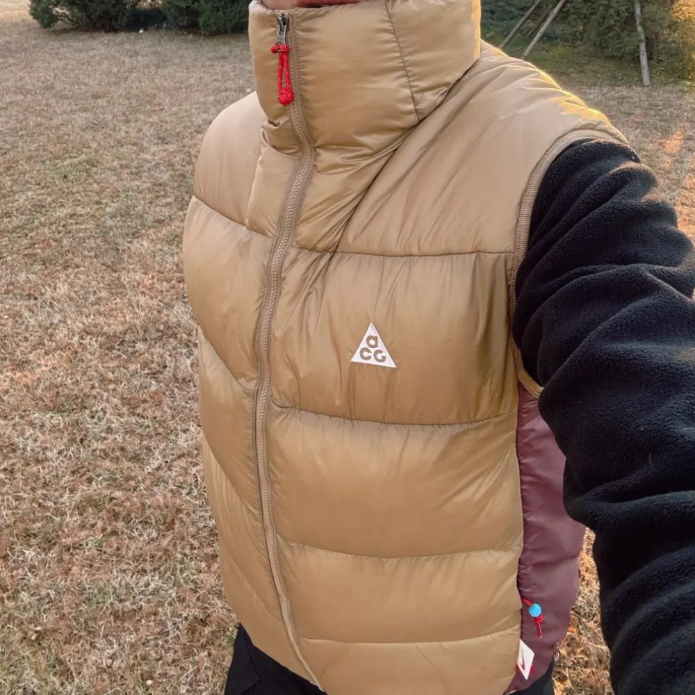 나이키 ACG ADV 패딩조끼 남녀공용 브라운 FZ6192-282 - 상품 이미지