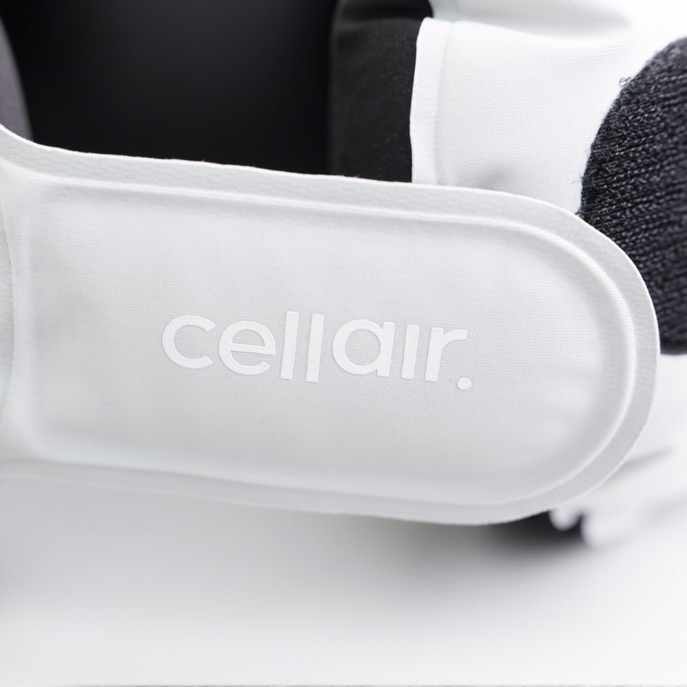 셀레어 에어펌프 넥필로우 PRO 가볍고 튼튼한 여행용 목쿠션 휴대용 비행기 기내용 목베개