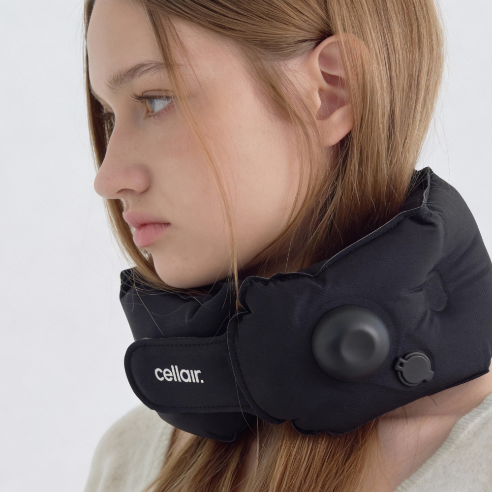 셀레어 에어펌프 넥필로우 PRO 가볍고 튼튼한 여행용 목쿠션 휴대용 비행기 기내용 목베개