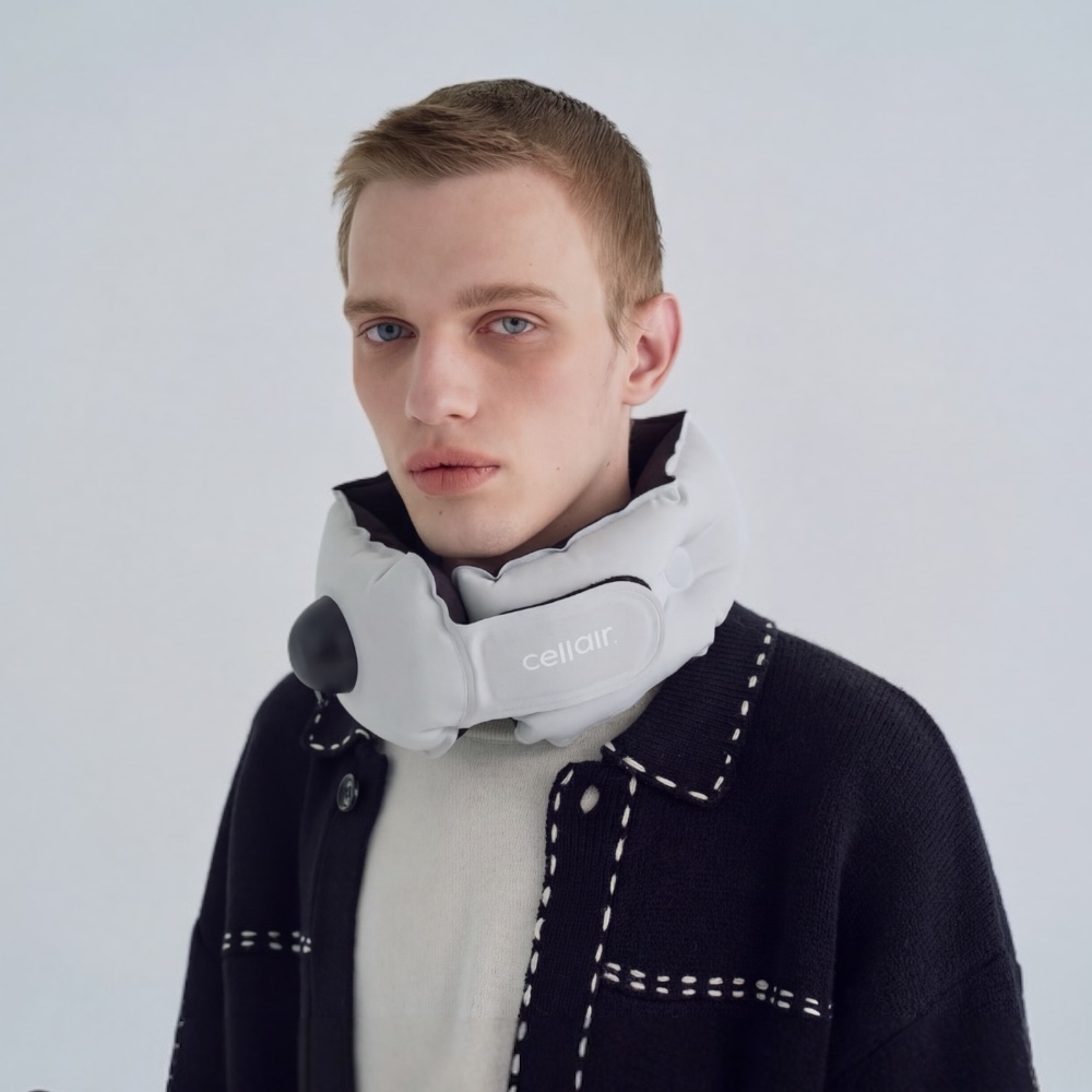 셀레어 에어펌프 넥필로우 PRO 가볍고 튼튼한 여행용 목쿠션 휴대용 비행기 기내용 목베개