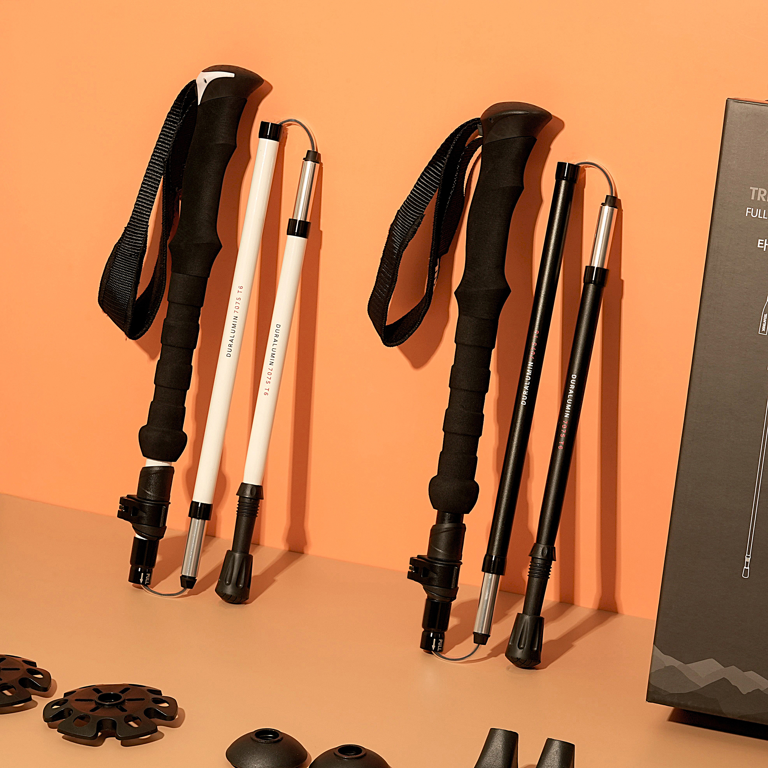 타이탄트랙 등산스틱 접이식 5단 등산용 초경량 지팡이 스틱 두랄루민 2개 1세트 제품 이미지