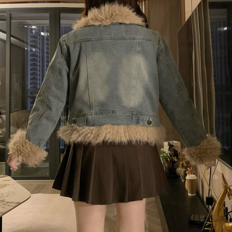 여성 레트로 빈티지 무드 데님 양털 배색 퍼 안감 카라 버튼 크롭 숏 자켓 데님자켓 아우터 - 상세 이미지 5