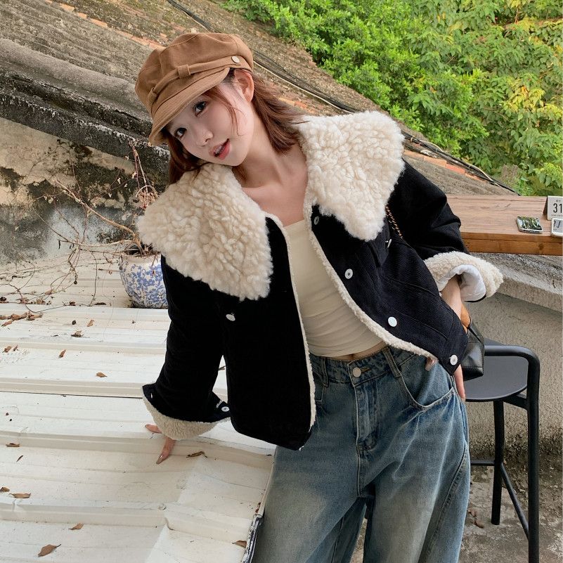 여성 빈티지 레트로 루즈핏 코듀로이 양털카라 배색 싱글버튼 크롭 자켓 데일리룩 오피스룩 출근룩 숏 점퍼 - 상품 이미지