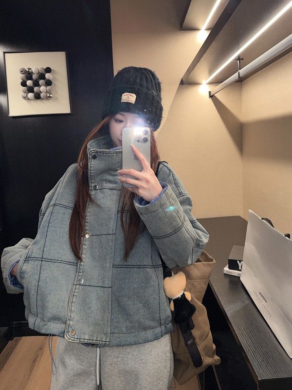 여성 빈티지 레트로 루즈핏 데님 패딩 워싱 스탠카라 숏 자켓 점퍼 아우터 퀼팅 따뜻한 두툼한 숏패딩 데일리룩 - 상세 이미지 2