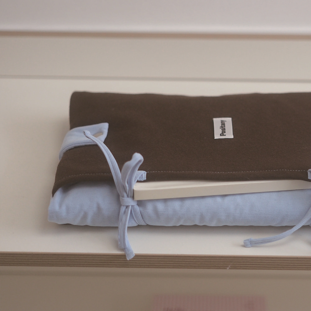 포지타니 Snug ribbon pouch (2colors) 스너그리본파우치 아이패드파우치 노트북파우치 - 상세 이미지 4