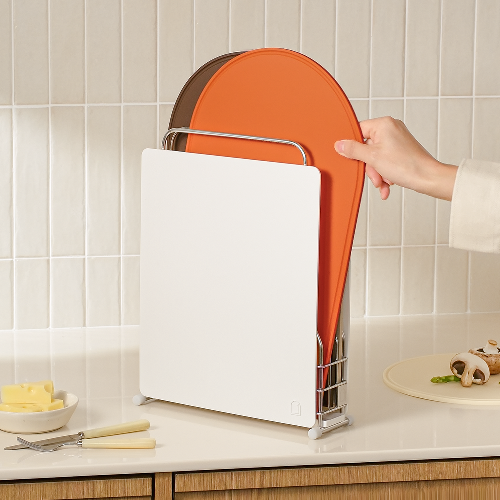 하루의공간 항균 실리콘 도마 세트 (도마 3p+스텐 거치대+물받이) 제품 이미지