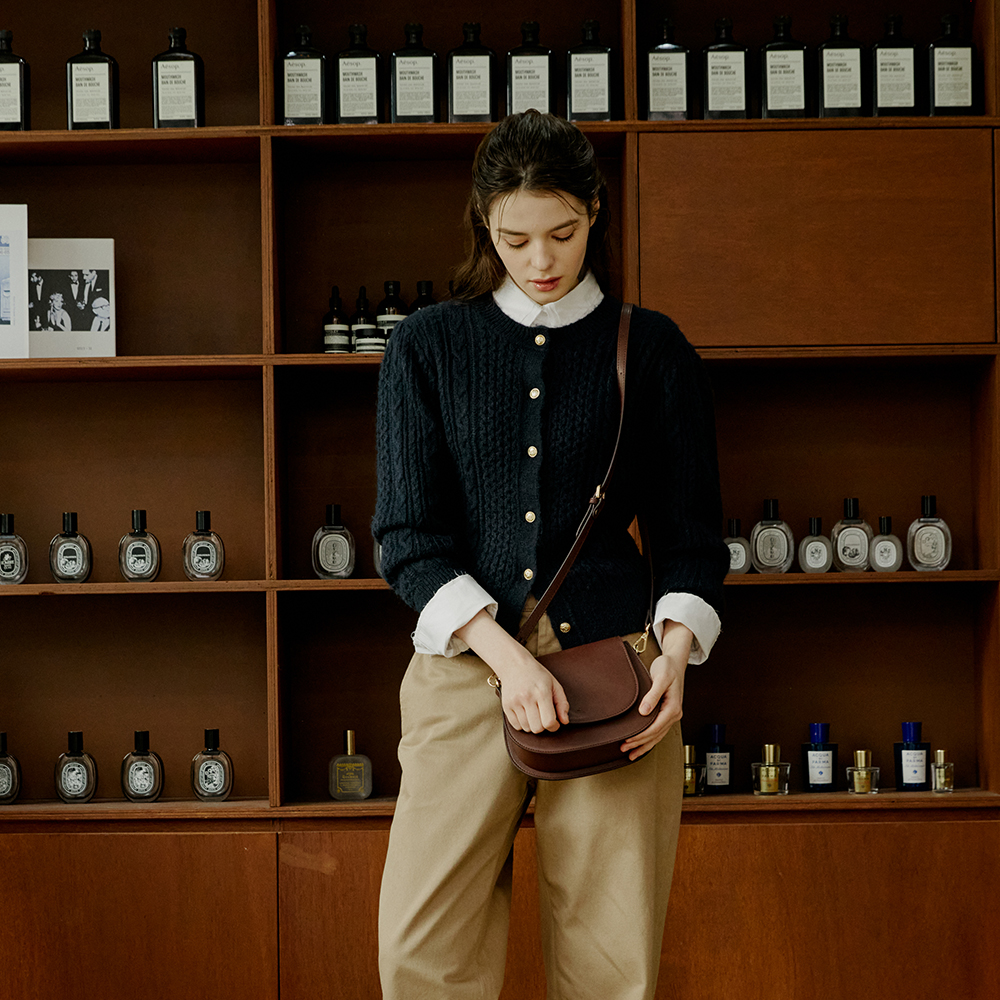 여성가방 크로스백 레디 크로스바디백 다크브라운 AP12-2323-DB