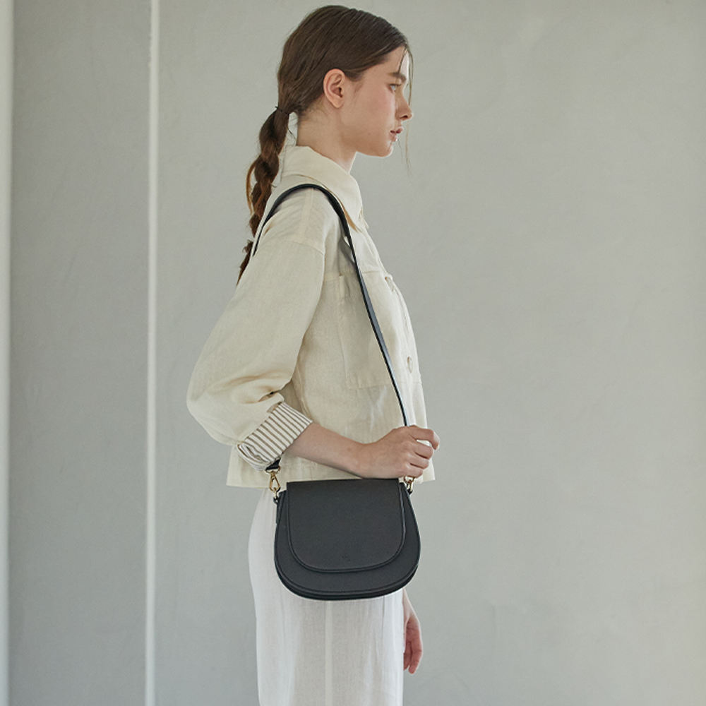 여성가방 크로스백   레디 크로스바디백 블랙 AP12-2323-BK