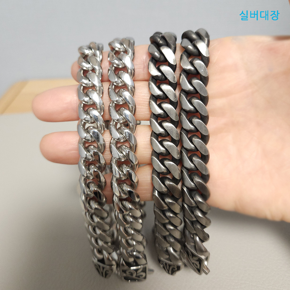 써지컬 목걸이 볼드 남자 남성 선물 굵은 묵직한 써지컬스틸 목걸이 - 상세 이미지 4