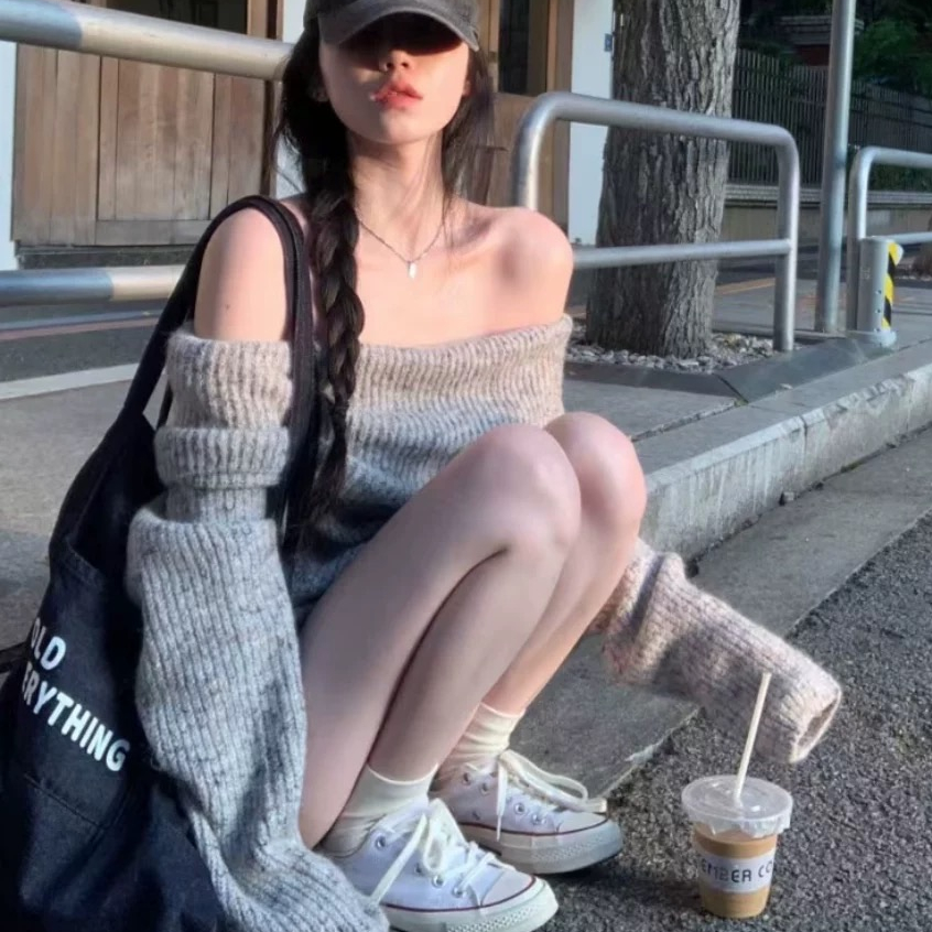 오버핏 보카시 오프숄더 니트 루즈핏 이미지 6