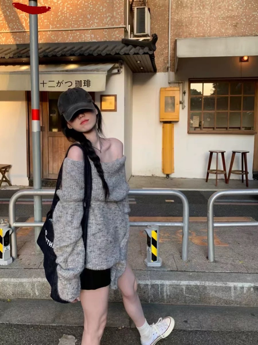 오버핏 보카시 오프숄더 니트 루즈핏 - 상세 이미지 5