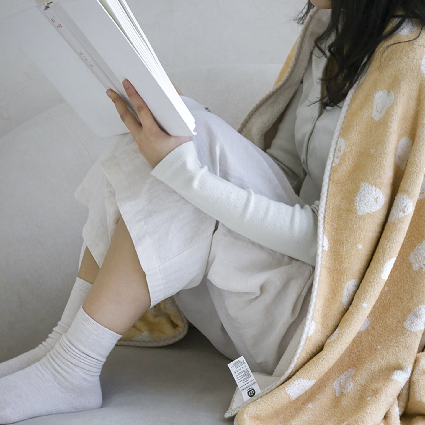 멜팅덕 포그니 블랭킷 패브릭 캠핑 극세사 무릎담요 차박 양면 겨울 단일 색상, 70x100cm - 상세 이미지 4